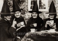 Hexen beim Tee - Postkarte Hexen beim Tee - Postkarte